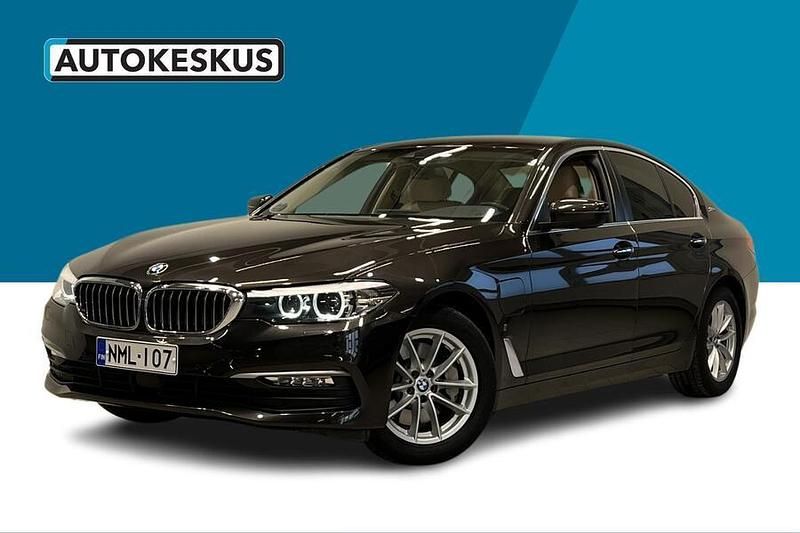 Ruskea Käytetty 2018 BMW 530e Comfort Edition Sedan | 24 490 € (Hyvä tarjous) - Kuva 1/2