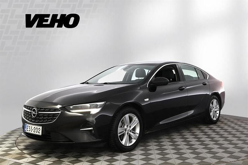 Käytetty Opel Insignia Innovation 174 HP (127 kW) 2021 Musta Viistoperä