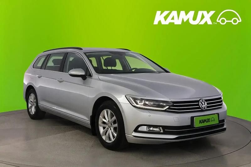 Hopea / harmaa Käytetty 2018 VW Passat Comfortline Farmari | 20 900 € (Perustarjous) - Kuva 1/4