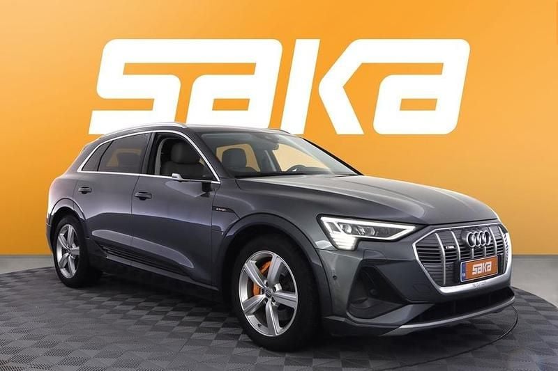 Käytetty 2021 Audi e-tron S-Line Katumaasturi | 33 800 € (Perustarjous) - Kuva 1/3