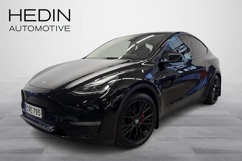 Käytetty Tesla Model Y Performance 336 kW (457 HP) 2022 Musta Katumaasturi