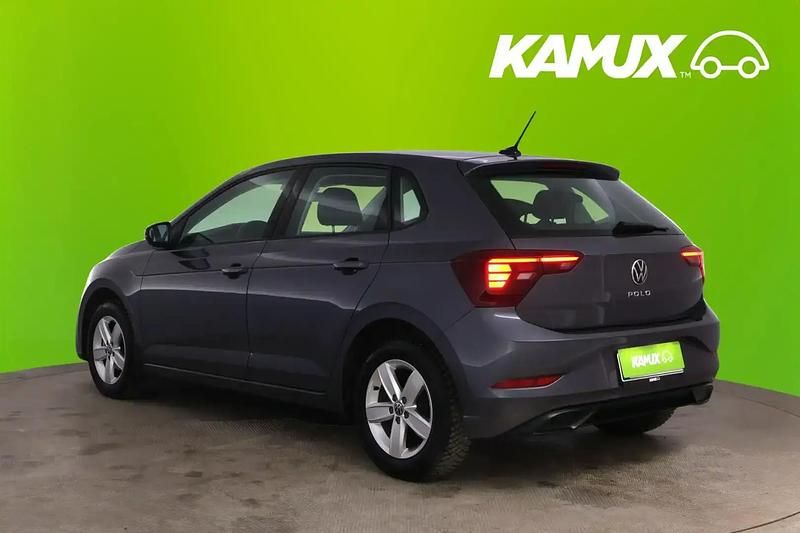 Käytetty VW Polo Business 95 HP (69 kW) 2022 Hopea / harmaa Sedan