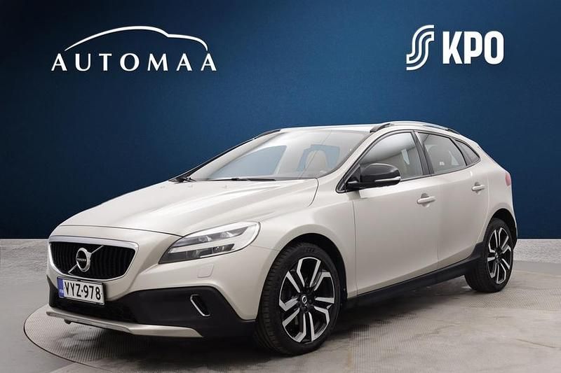 Ruskea Käytetty 2016 Volvo V40 Business Edition Viistoperä | 21 900 € (Kallis) - Kuva 1/3