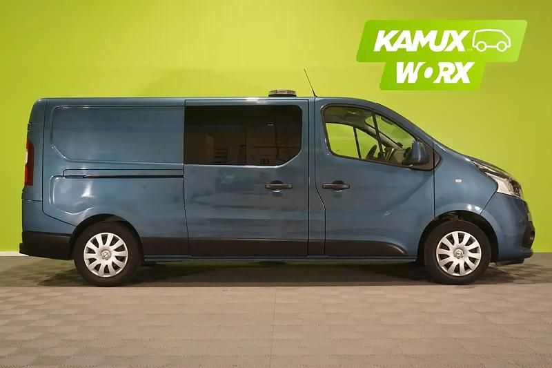 Käytetty Nissan NV300 125 HP (91 kW) 2019 Sininien Van