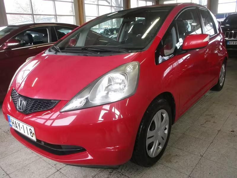 Käytetty Honda Jazz 99 HP (72 kW) 2009 Punainen Viistoperä