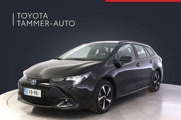 Musta Käytetty 2024 Toyota Corolla Active Farmari | 29 880 € (Hieman kallis) - Kuva 1/4