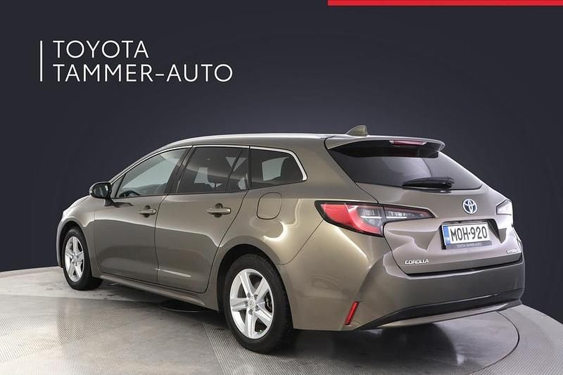 Käytetty Toyota Corolla Edition 122 HP (89 kW) 2022 Ruskea (beige) Farmari