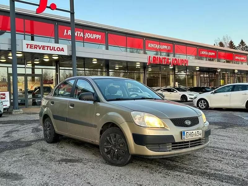 Käytetty Kia Rio LX 2008 Sedan
