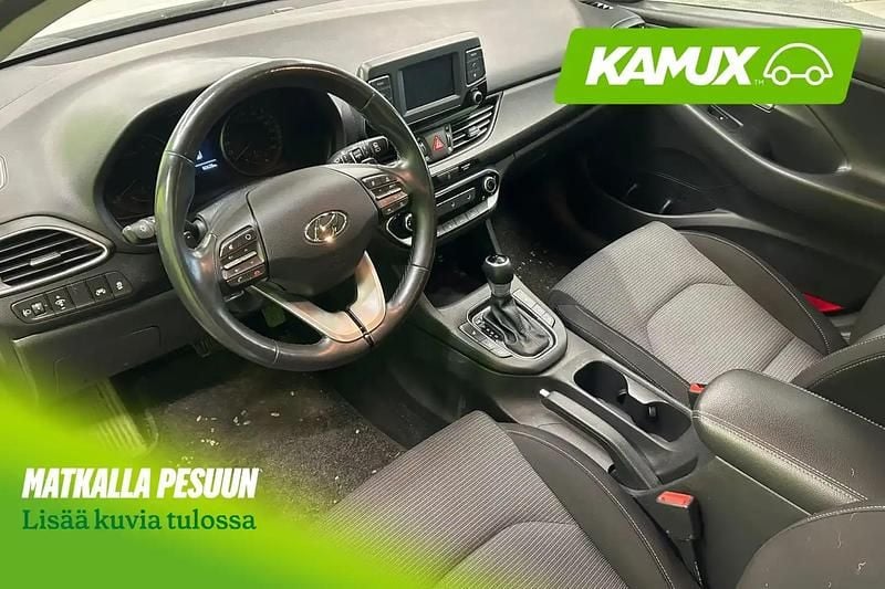 Käytetty Hyundai i30 140 HP (102 kW) 2018 Valkoinen Sedan