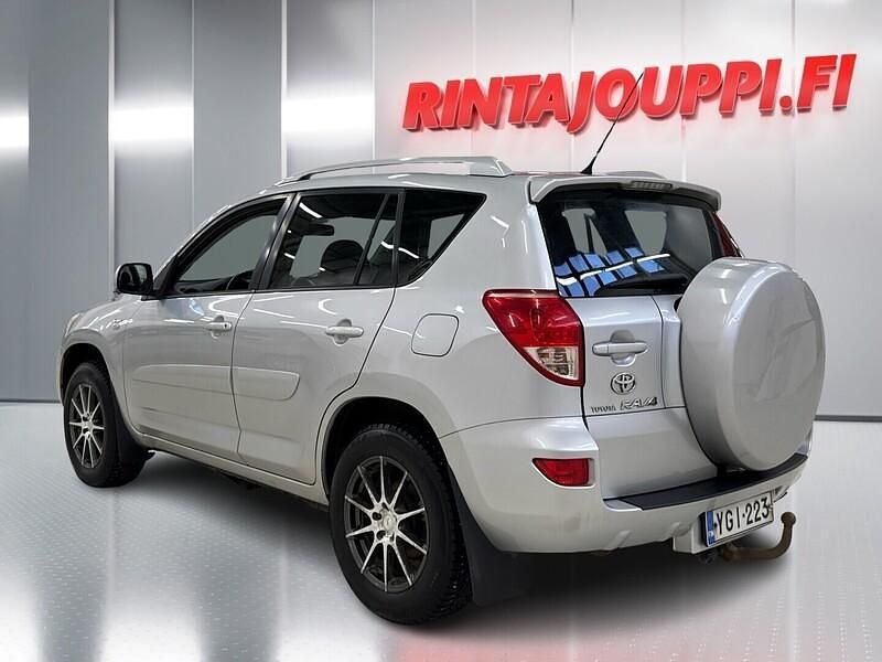 Käytetty Toyota RAV4 136 HP (100 kW) 2006 Katumaasturi