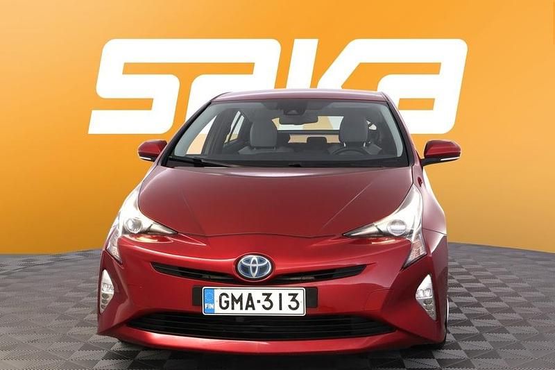 Käytetty Toyota Prius Business Edition 122 HP (89 kW) 2016 Viistoperä