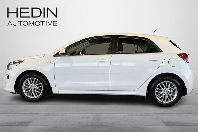Käytetty Kia Rio EX 99 HP (72 kW) 2020 Valkoinen Viistoperä