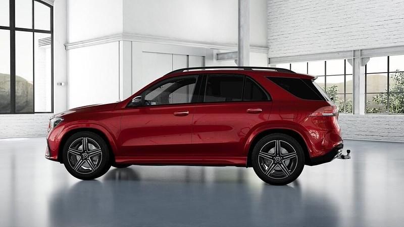 Käytetty Mercedes GLE350 Advanced Plus 197 HP (144 kW) 2024 Punainen Katumaasturi