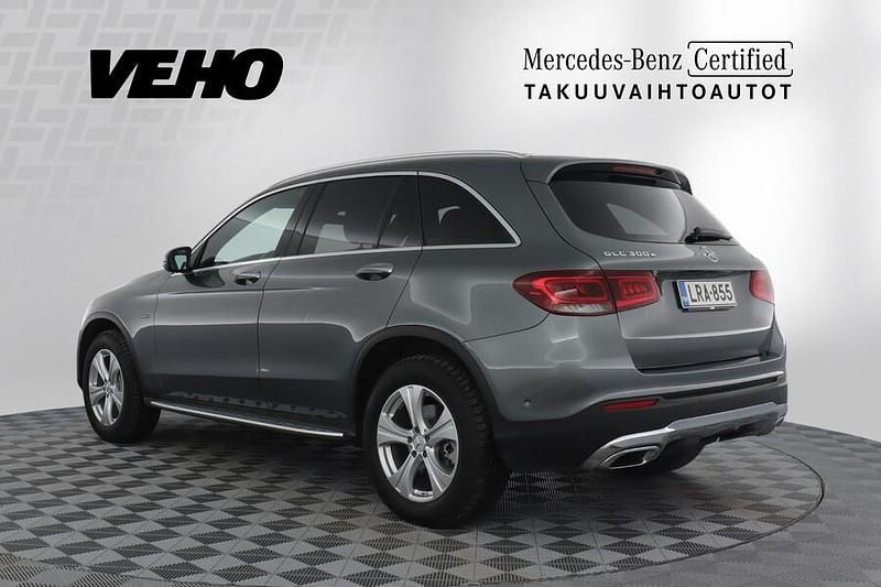 Käytetty Mercedes GLC300e Business 211 HP (155 kW) 2020 Harmaa Katumaasturi