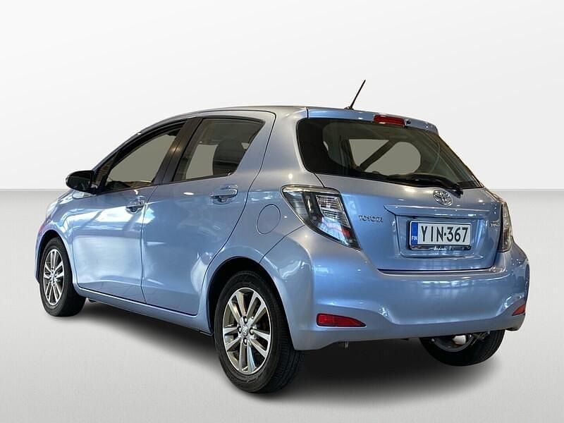 Käytetty Toyota Yaris Active 99 HP (72 kW) 2014 Sininen Viistoperä