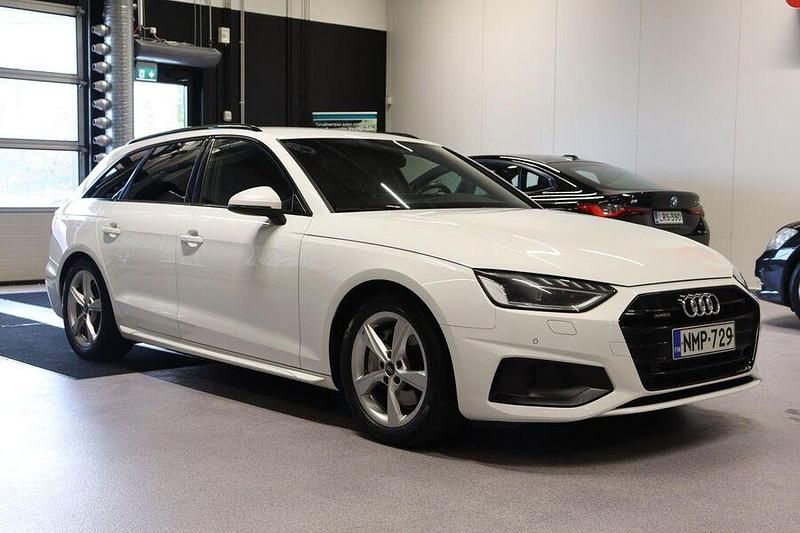 Käytetty Audi A4 Business 204 HP (150 kW) 2022 Farmari