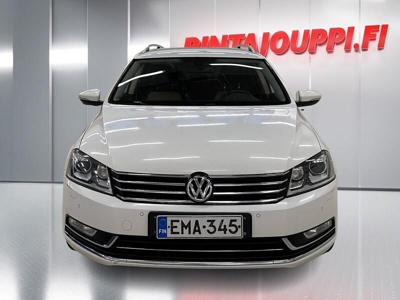 Käytetty VW Passat Highline 140 HP (102 kW) 2012 Farmari