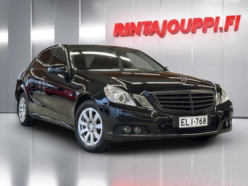 Käytetty Mercedes E200 Business 136 HP (100 kW) 2010 Musta Sedan