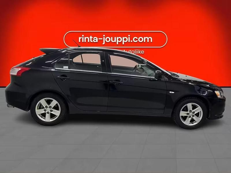 Käytetty Mitsubishi Lancer Sportback Invite 2009