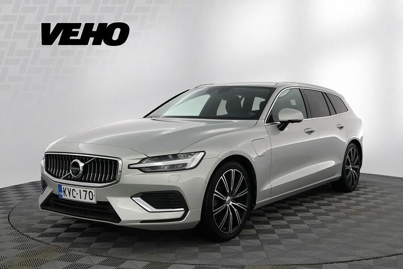 Käytetty Volvo V60 Inscription 317 HP (233 kW) 2019 Valkoinen Farmari