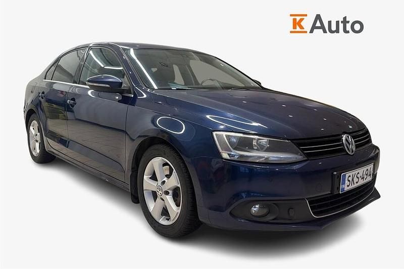 Käytetty VW Jetta Highline 200 HP (147 kW) 2012 Sedan