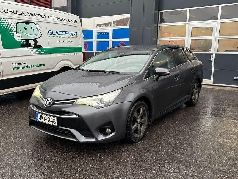 Käytetty 2016 Toyota Avensis Active Farmari | 14 900 € (Perustarjous) - Kuva 1/3