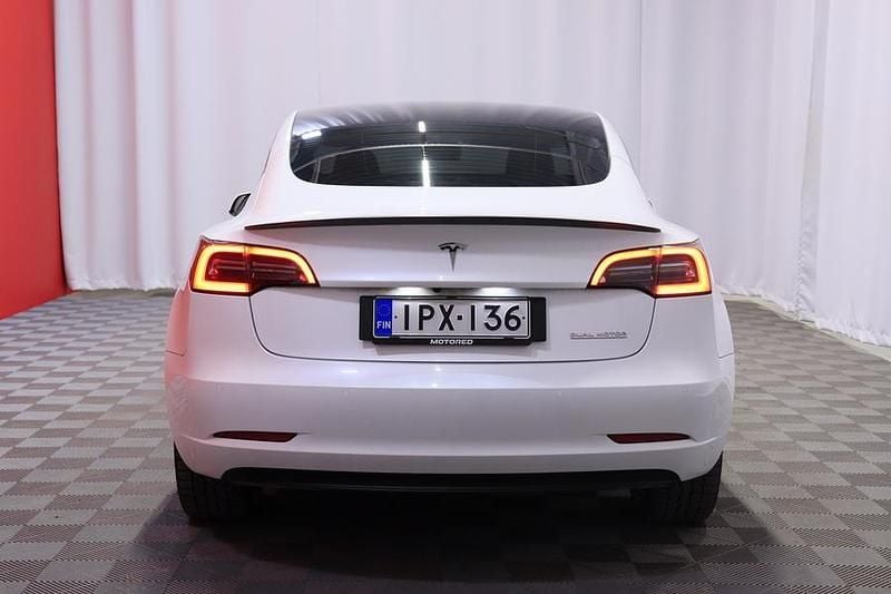 Käytetty Tesla Model 3 Performance 461 kW (627 HP) 2021 Sedan