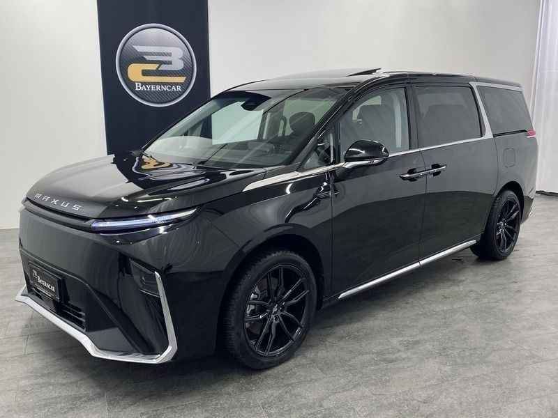 Musta Käytetty 2023 Maxus MIFA 9 Van | 59 900 € - Kuva 1/4