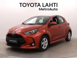 Käytetty 2023 Toyota Yaris Hybrid Active Viistoperä | 22 190 € (Perustarjous)