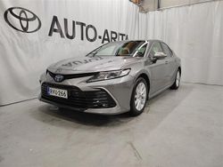 Harmaa Käytetty 2024 Toyota Camry Active Sedan | 37 900 € (Perustarjous)