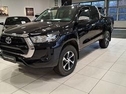 Musta Käytetty 2021 Toyota HiLux Active Nouto | 39 900 € (Perustarjous)
