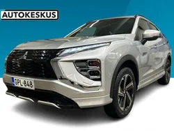 Hopea Käytetty 2025 Mitsubishi Eclipse Cross Intense Katumaasturi | 38 900 € (Kallis)