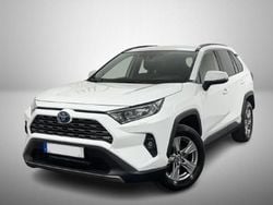 Valkoinen Käytetty 2022 Toyota RAV4 Hybrid Active Katumaasturi | 36 900 € (Hyvä tarjous)