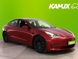 Punainen Käytetty 2021 Tesla Model 3 Performance Sedan | 28 780 € (Perustarjous)