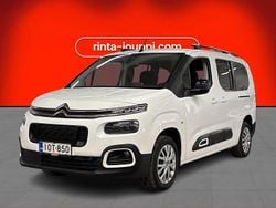 Käytetty 2022 Citroën Berlingo Feel Tila-auto | 16 990 € (Hieman kallis)