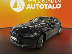 Musta Käytetty 2022 BMW i4 M Sport Sedan | 39 990 € (Hyvä tarjous)