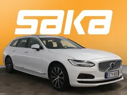 Käytetty 2022 Volvo V90 Business Edition Farmari | 29 890 € (Supertarjous)