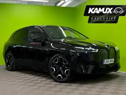 Musta Käytetty 2022 BMW iX Comfort Edition Katumaasturi | 79 890 € (Supertarjous)