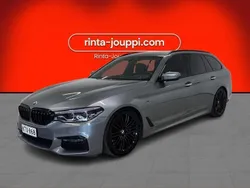 Harmaa Käytetty 2017 BMW 540 Comfort Edition Farmari | 39 890 €