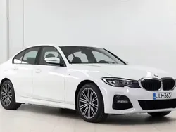 Valkoinen Käytetty 2019 BMW 330e iPerformance Sedan | 34 900 € (Kallis)
