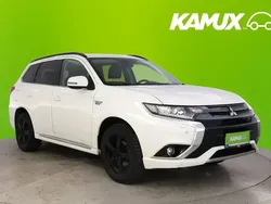 Valkoinen Käytetty 2016 Mitsubishi Outlander P-HEV Instyle Farmari | 9 900 € (Hyvä tarjous)