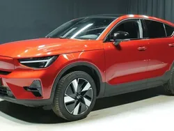 Fusion red Käytetty 2025 Volvo EC40 Plus Katumaasturi | 54 400 €