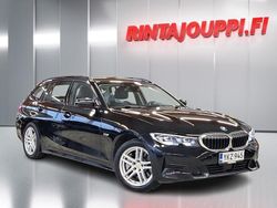 Musta Käytetty 2022 BMW 330e Sport Line Farmari | 21 500 € (Hyvä tarjous)