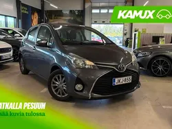 Hopea / harmaa Käytetty 2017 Toyota Yaris Multidrive S Sedan | 12 990 € (Perustarjous)