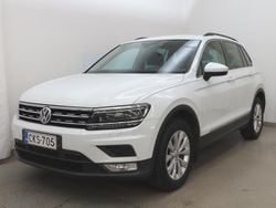 Valkoinen Käytetty 2017 VW Tiguan Comfortline Katumaasturi | 27 890 € (Perustarjous)