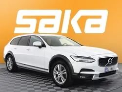 Käytetty 2018 Volvo V90 CC Business Edition Farmari | 29 900 € (Hyvä tarjous)