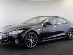 Käytetty 2013 Tesla Model S Sedan | 18 800 €