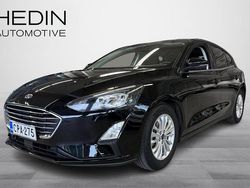 Musta Käytetty 2020 Ford Focus Titanium Viistoperä | 13 990 € (Supertarjous)