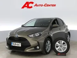 Ruskea (beige) Käytetty 2021 Toyota Yaris Active Viistoperä | 19 290 € (Perustarjous)