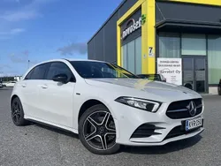 Valkoinen Käytetty 2021 Mercedes A250 AMG Viistoperä | 25 770 € (Hyvä tarjous)